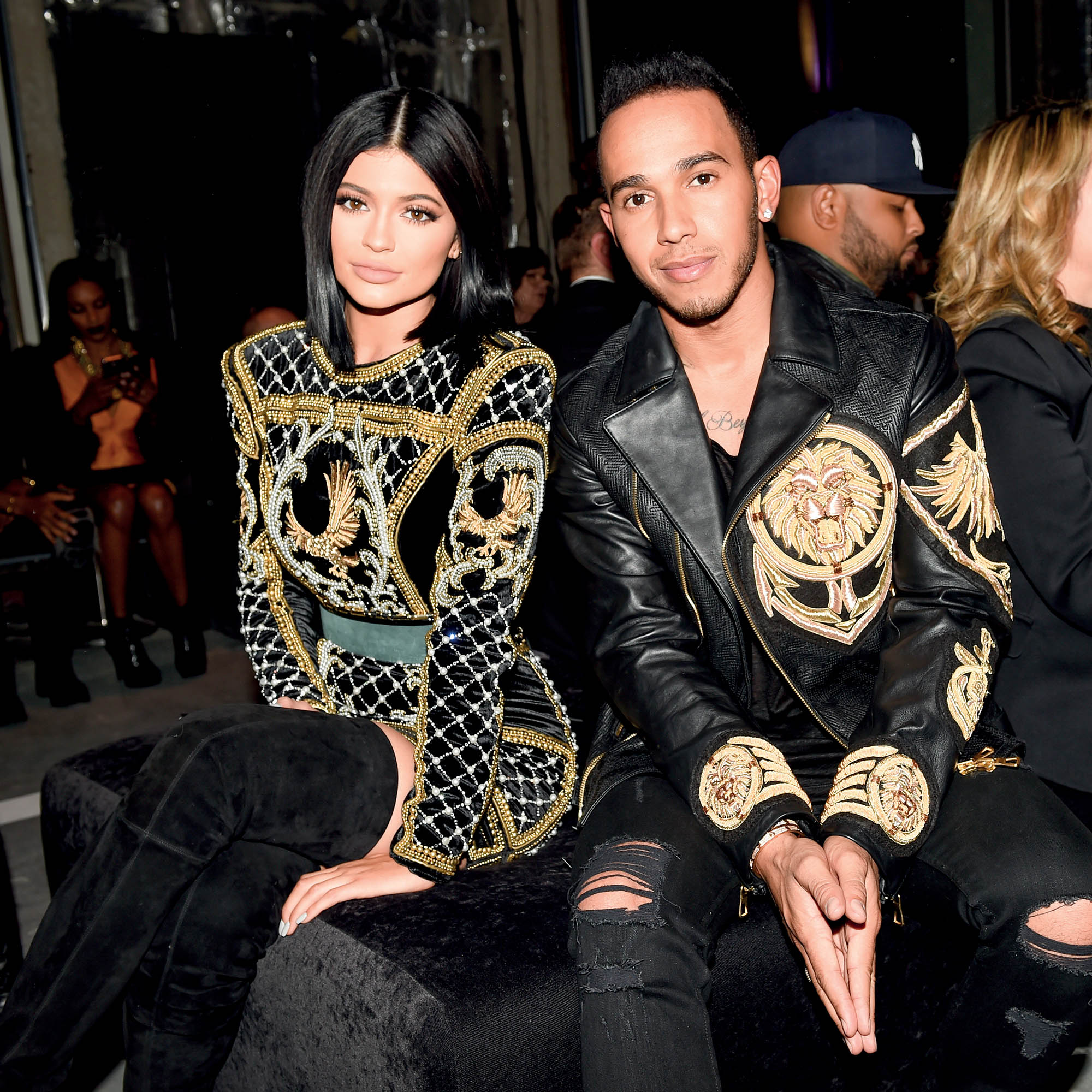 tỷ phú Kylie Jenner là khách mời front row của Versace
