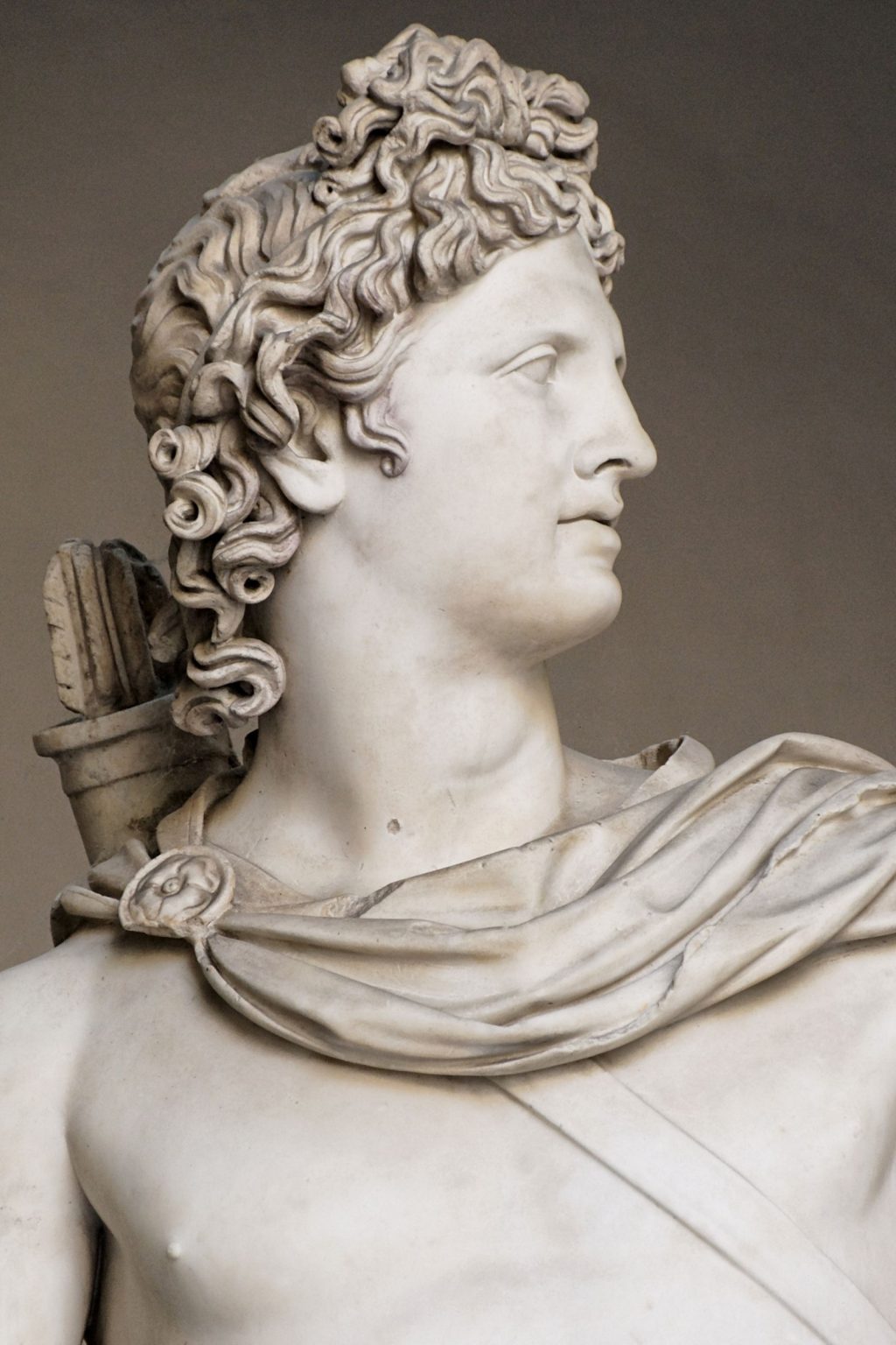 tóc mullet trên Tượng thần Mặt trời Apollo Belvedere vào khoảng năm 120–140 sau Công nguyên
