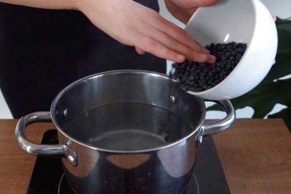 Cách nấu chè đậu đen truyền thống