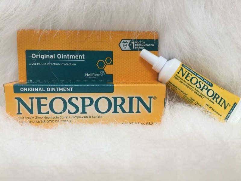 Thuốc mỡ Neosporin được nhiều người yêu thích