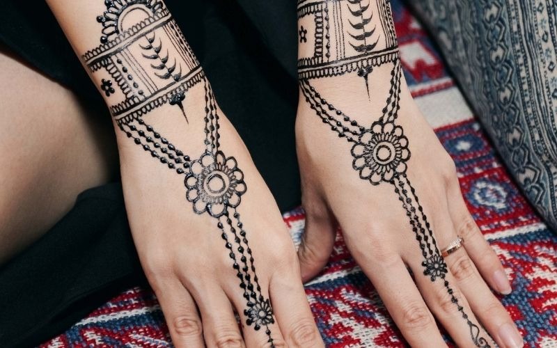 Hình xăm Henna có nguồn gốc từ Ấn Độ