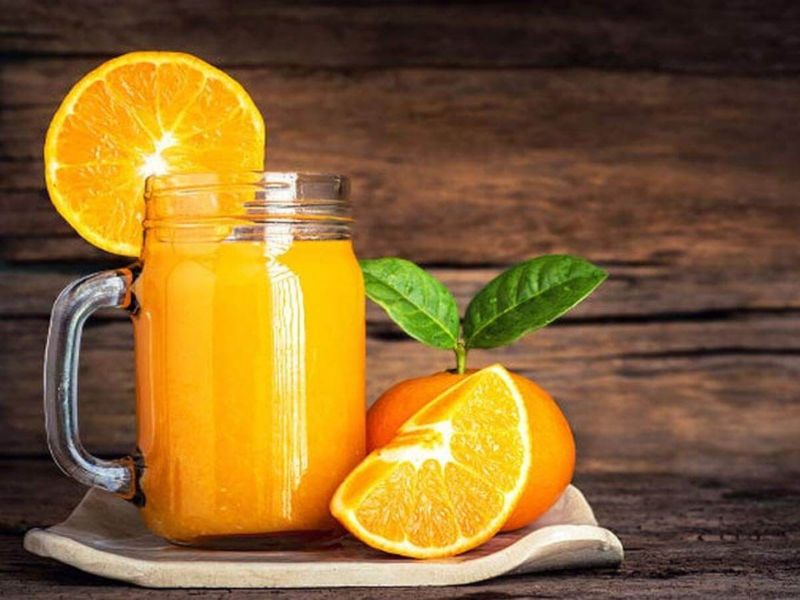Nước cam tươi nguyên chất giúp bạn vừa giải khát vừa giảm cân