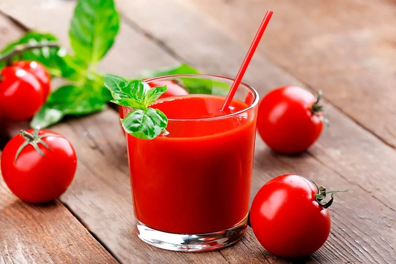 Các nhà khoa học cho rằng, trong cà chua có chứa một lượng nhỏ các hợp chất làm se